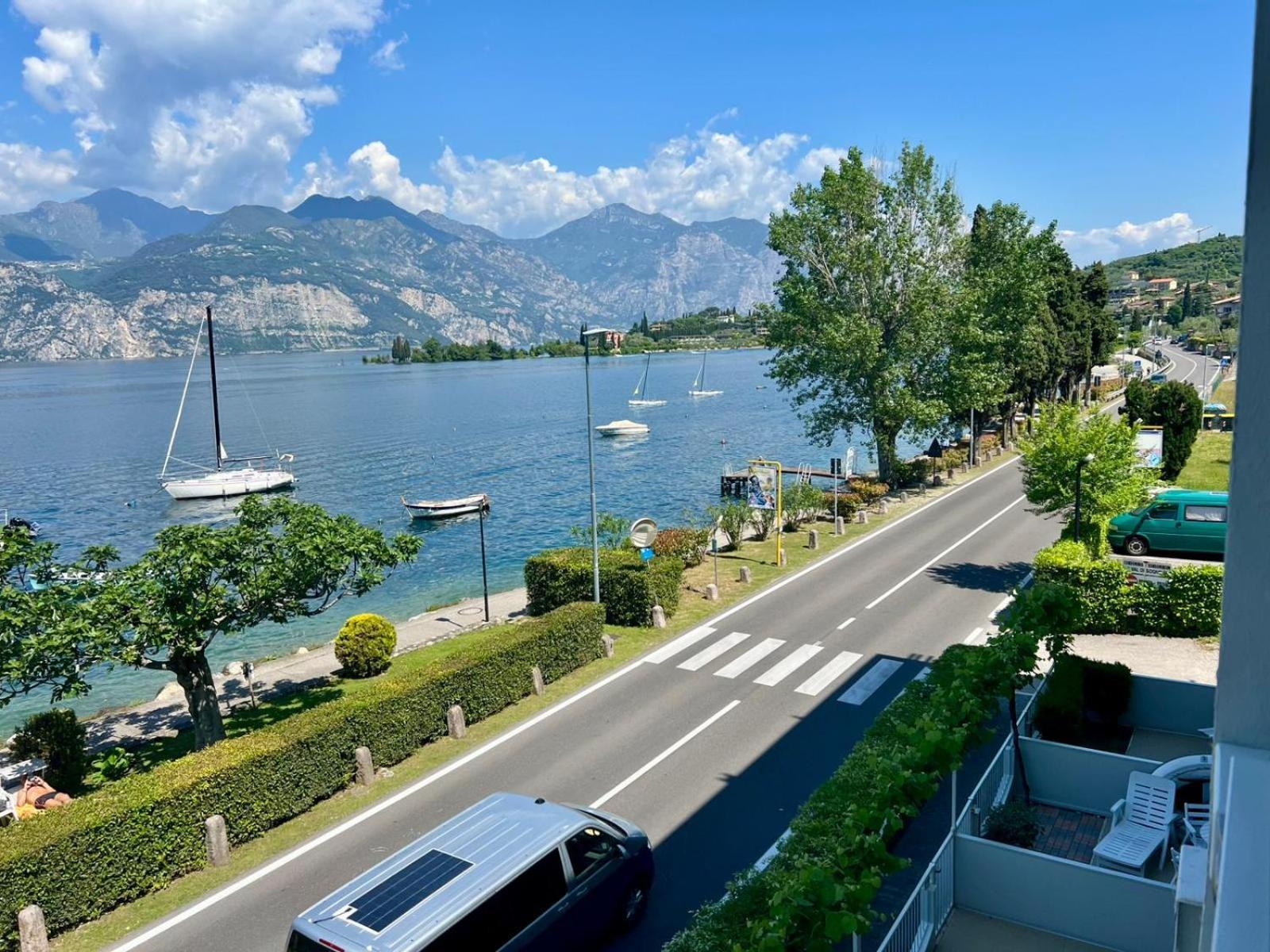 Апартаменти Val Di Sogno Grand View Мальчезіне Екстер'єр фото